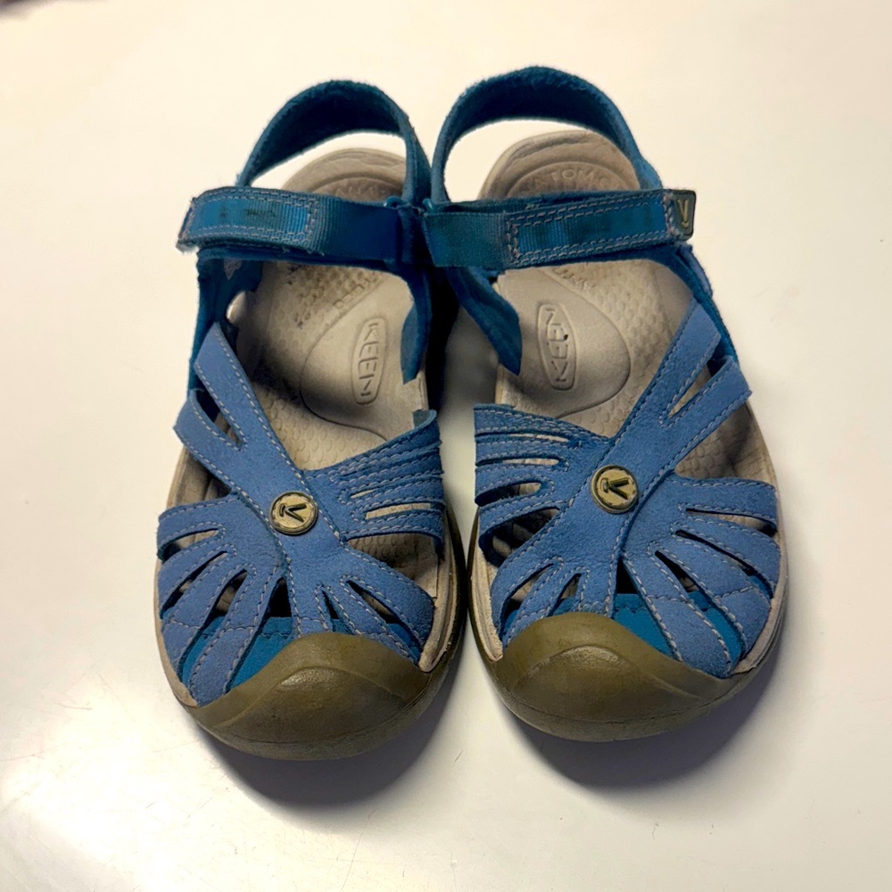 KEEN leather closed toe Sandals